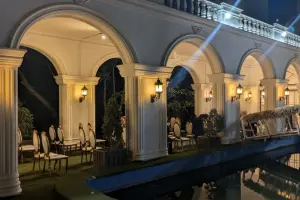  نمونه مراسم در فضای باز باغ عمارت آبتین