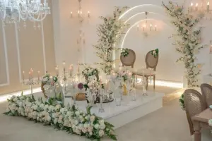  نورپردازی خانه عقد دنیز