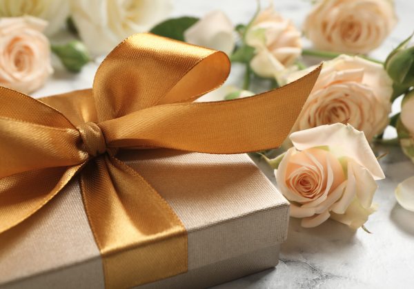 گیفت برای عروسی: ایده‌ها و راهکارهای خلاقانه برای هدیه به مهمانان